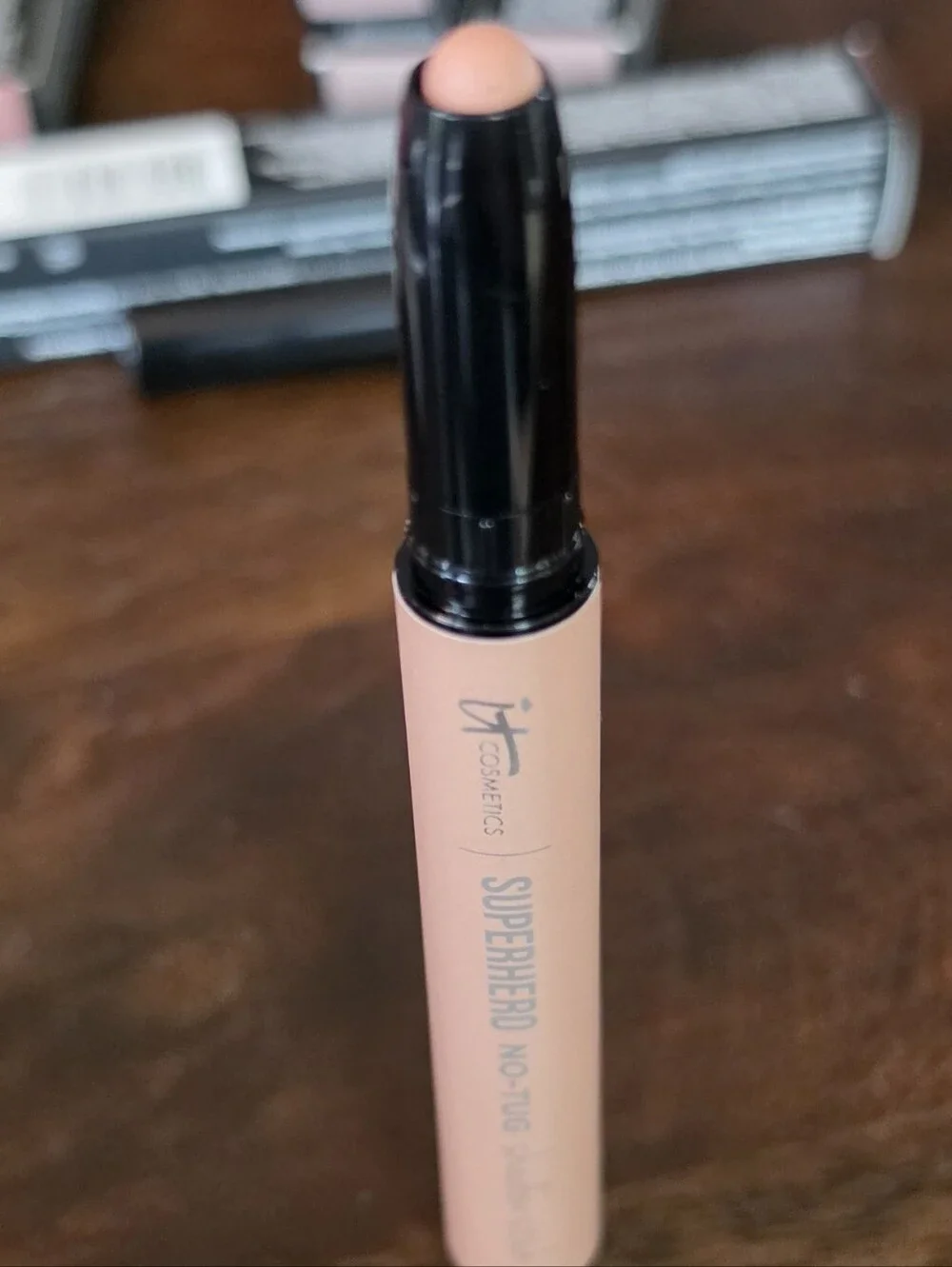IT No-Tug Shadow Stick Eyeshadow - Bare & Brave